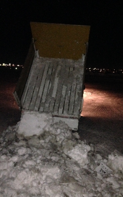 札幌排雪ダンプ